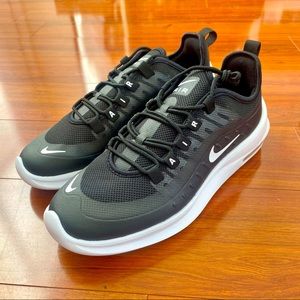 Nike Air Max Axis Sneakers, NEW